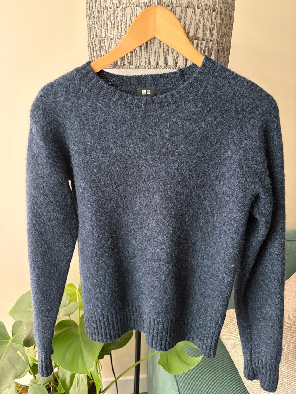 Uniqlo Women's Navy Wool Crew Sweater